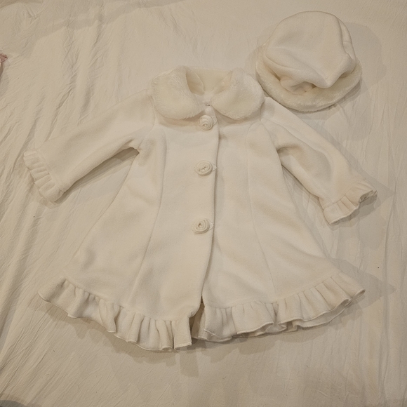 Starting Out White Fleece Coat Faux Fur Trim and Hat 12 months - Picture 1 of 4